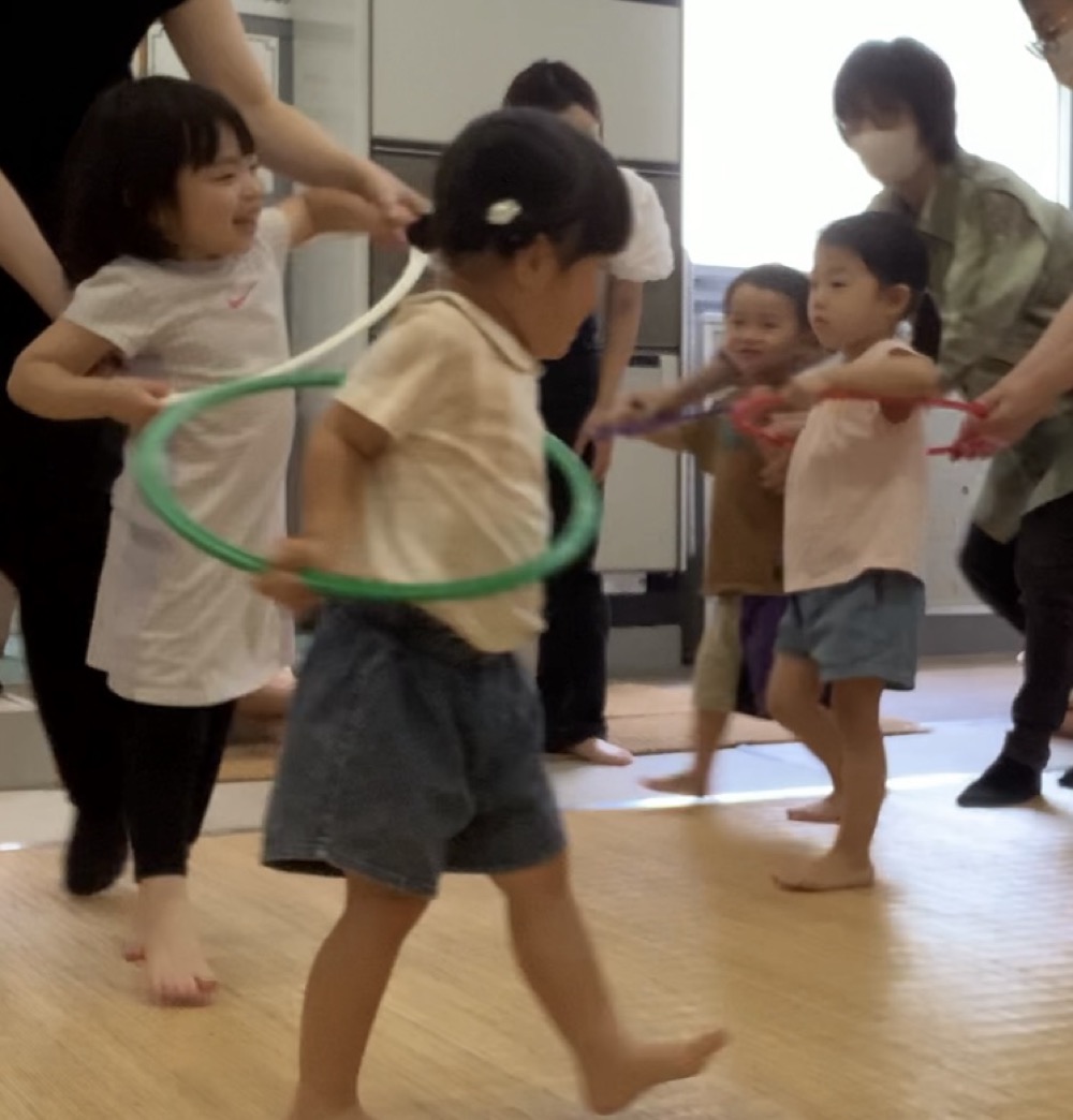 南区の３歳ちゃん達の英語リトミック