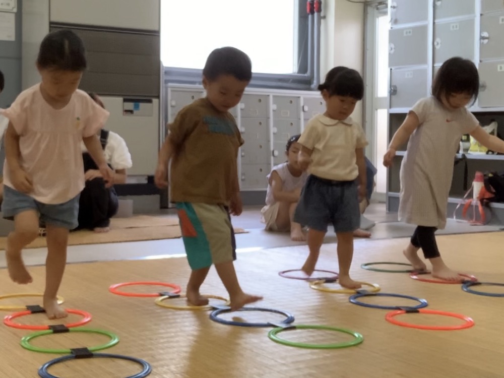 南区の３歳ちゃん達の英語リトミック