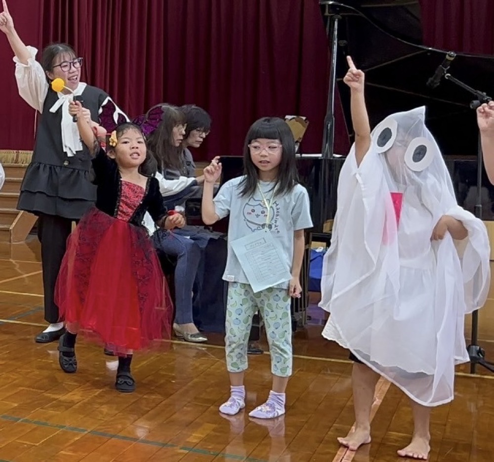 京都市南区の吉祥院小学校の地域イベントに聴いて踊って楽しいピアノ演奏で参加！