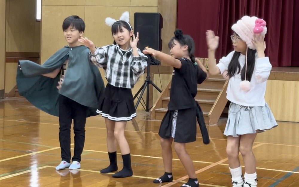 京都市南区の吉祥院小学校の地域イベントに聴いて踊って楽しいピアノ演奏で参加！