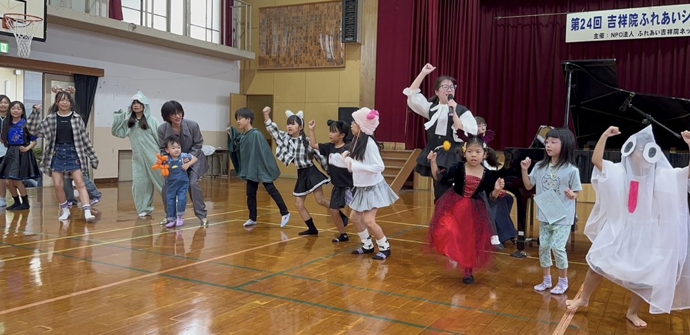 京都市南区の吉祥院小学校の地域イベントに聴いて踊って楽しいピアノ演奏で参加！