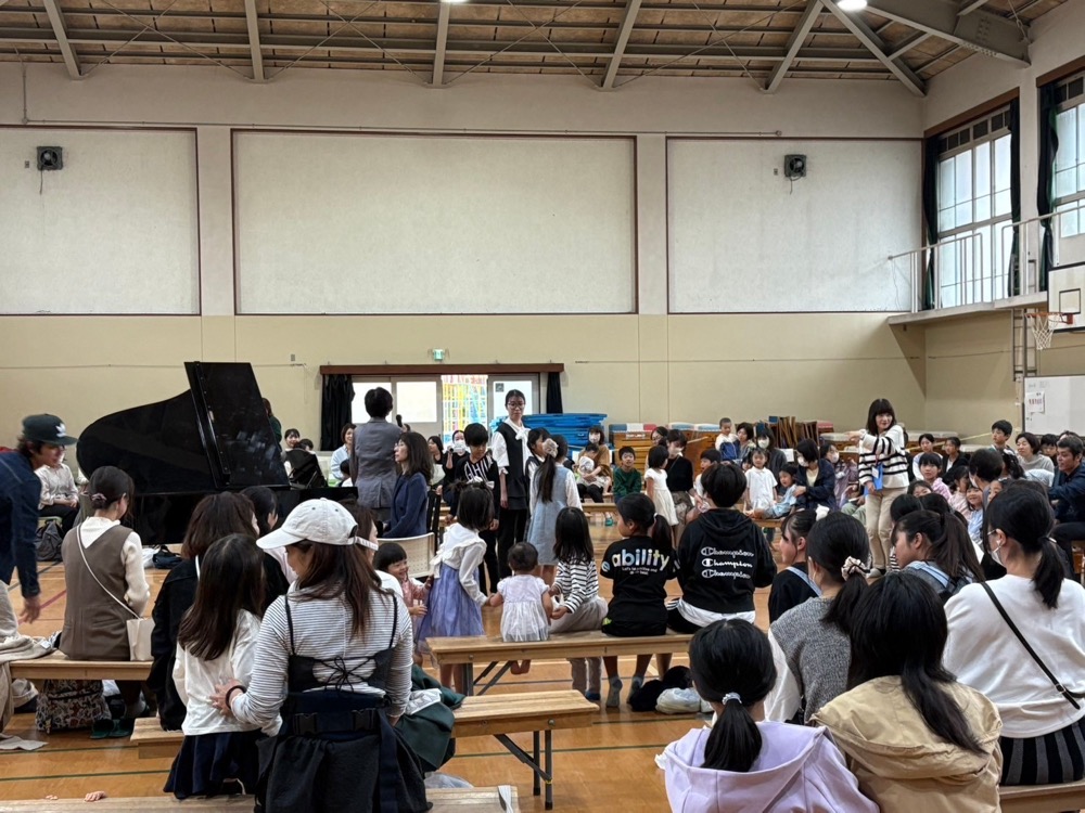 京都市下京区の七条第三小学校にてピアノコンサート開催！