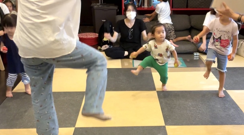 下京区＆南区の笑顔あふれる英語リトミックレッスン！