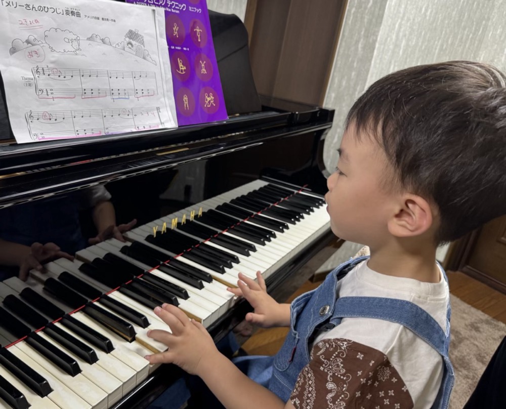 京都市南区&下京区のピアノ教室でXmasコンサートに向けて練習開始！