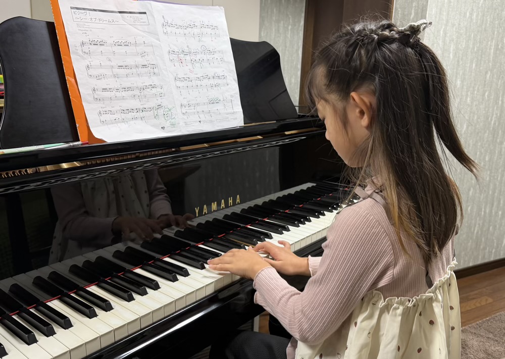 下京区＆南区のピアノ教室でクリスマスコンサートに向けて楽しく練習中！頑張ってます