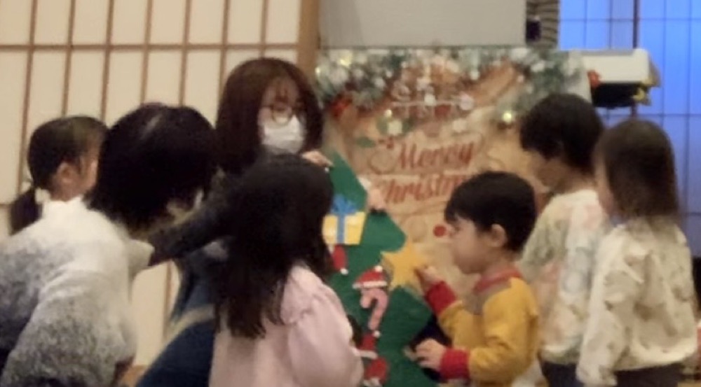 下京区＆南区の英語リトミック教室！笑顔あふれるクリスマスレッスン！