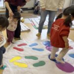 下京区＆南区のベビーリトミックでベビーサンタが大活躍！笑顔あふれるクリスマスレッスン