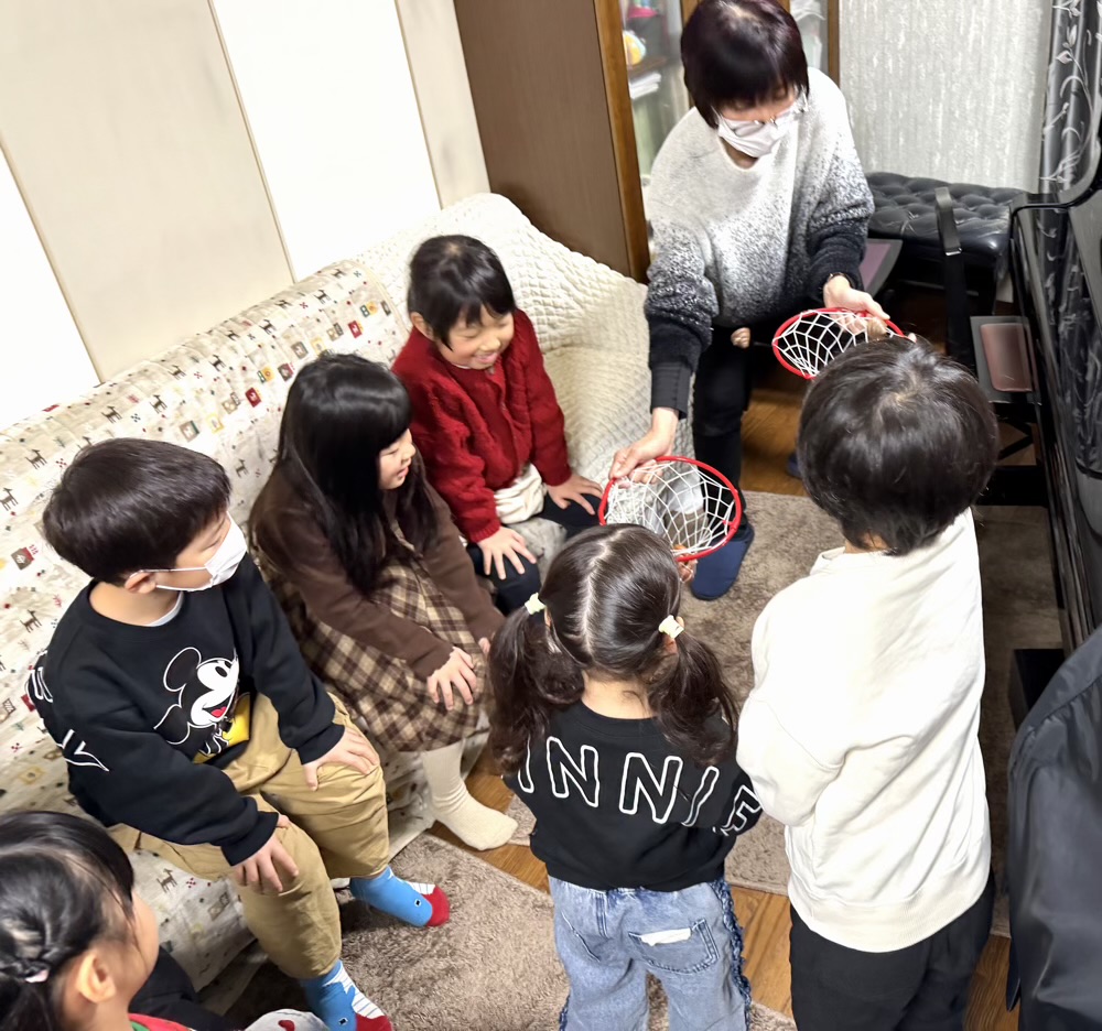 下京区＆南区のピアノ教室のクリスマスコンサート！４歳達の初めてのどきどきのステージ