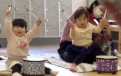 京都市のベビーリトミック！お正月リズムで「できた！」はじける笑顔が学びの第一歩！