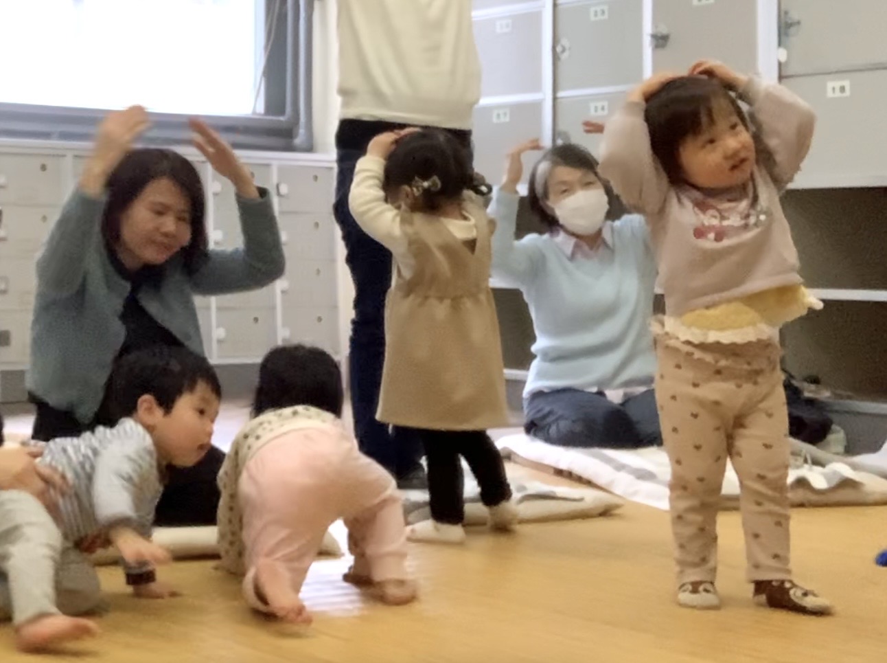 下京区&南区のベビーリトミック♪春を音楽に合わせながら楽しく表現!
