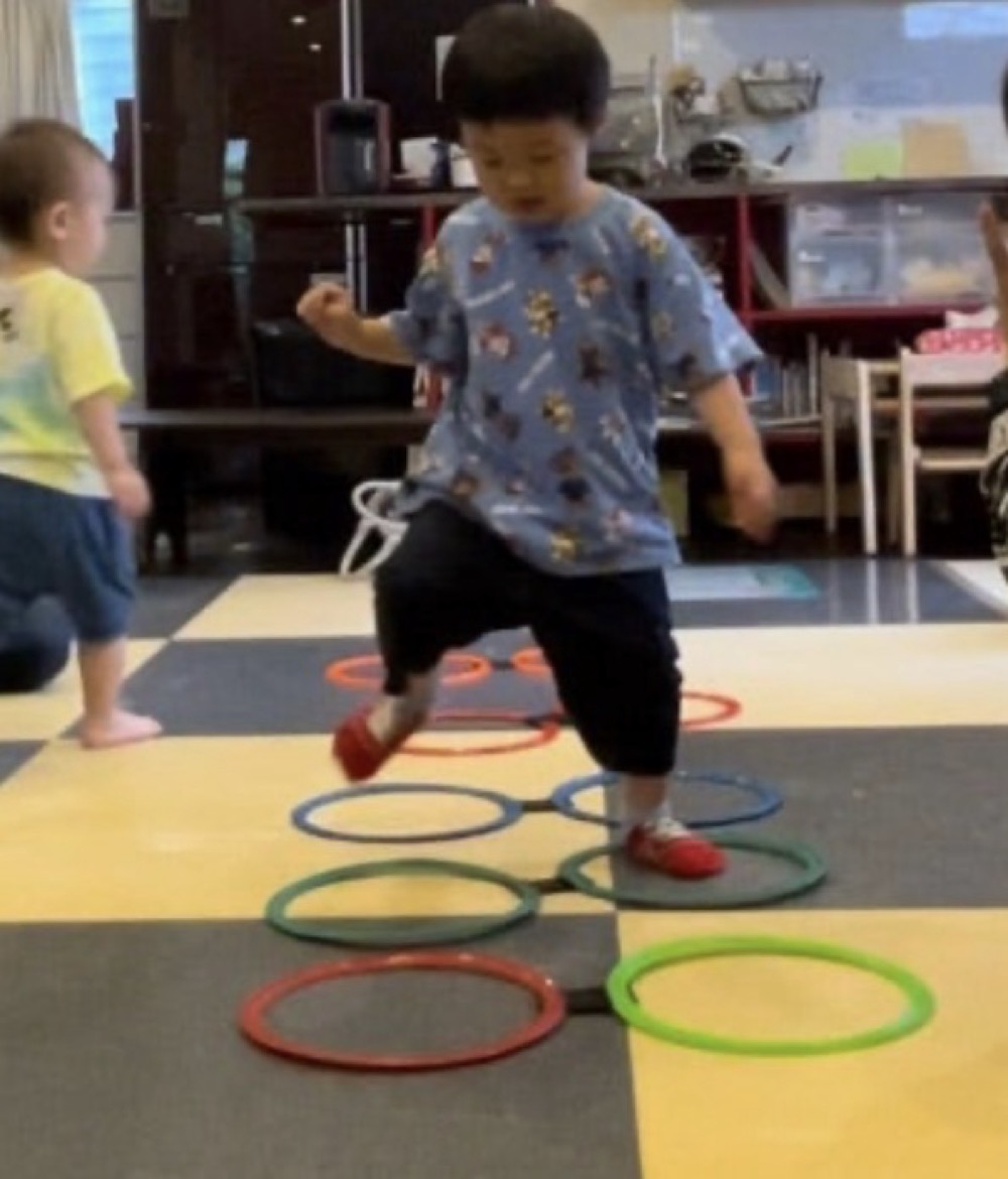 下京区＆南区のピアノ教室♪英語リトミッククラスからの笑顔の卒業！