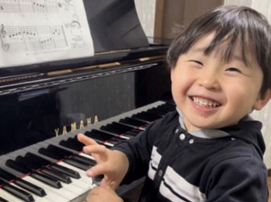 下京区＆南区のピアノ教室♪英語リトミッククラスからの笑顔の卒業！