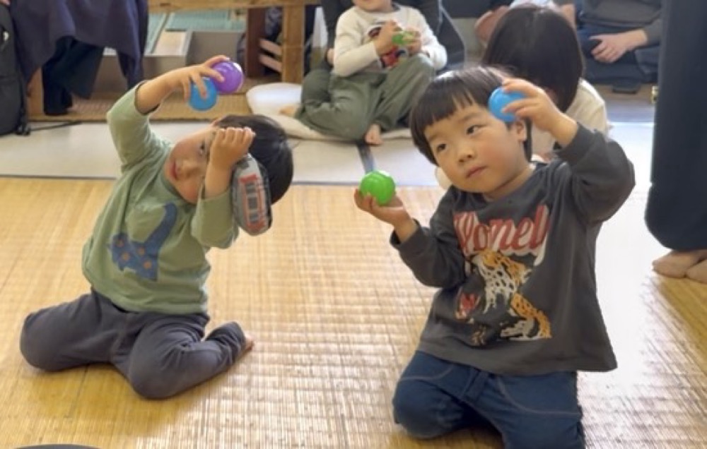 下京区＆南区の英語リトミック♪一生懸命に学ぶことは楽しい！と笑顔いっぱいのレッスン